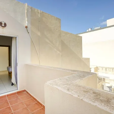 Penthouse In St Pauls-hosted By Sweetstay * San Pawl il-Baħar